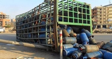 العناية الإلهية تنقذ الأهالى بعد تصادم سيارة أسطوانات بوتاجاز وجرار بقنا