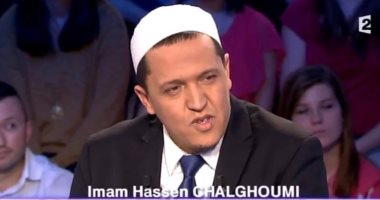 كبير أئمة فرنسا ينعى ضحايا حادث نيس.. ويعتذر عن حضور المراسم