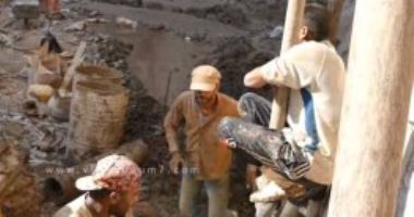 بالفيديو.. "الشقيانين جود تلانت".. مدح الرسول يكشف مواهب عمال التراحيل
