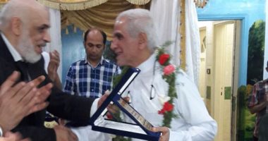 أهالى إمبابة يحتفلون بجنود وضباط شاركوا فى حرب أكتوبر من سكان المنطقة