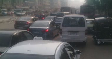 أهالى حى المطرية يشكون من الاختناق المرورى بسبب توقف أعمال الصيانة بالكوبرى