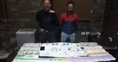 "بصمة حذاء" وراء سقوط لصوص مجوهرات وأموال من شقة بمصر الجديدة