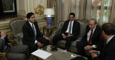 سر جلوس النائب علاء عبد المنعم مع نواب تكتل "30/25"