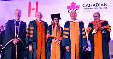 بالصور.. منح الدكتوراه الفخرية للموسيقار عمر خيرت من "الجامعة الكندية"