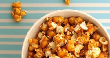 بالفيديو .. طريقة عمل الفيشار بالكراميل .. استعدى لسهرة "الفيلم"