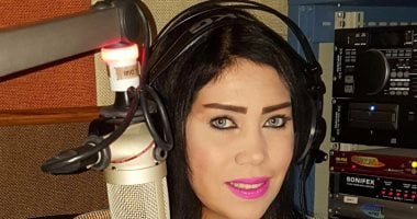 "فيلم أجنبى" أحدث فقرات "شارع الفن" على إذاعة "نغم إف إم"