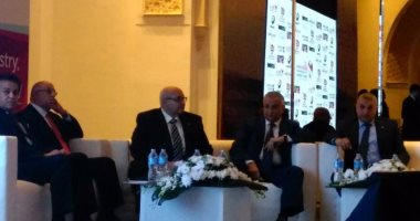 طب أسنان عين شمس تدشن وحدة لزراعة الأسنان ودعمها بأحدث الأجهزة الطبية