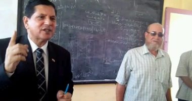 تكريم معلم متميز وإعفاء مديرين من منصبهما وتحويل 16 موجه للتحقيق بكفر الشيخ