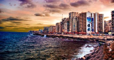 بالصور.. تصميمات مبهرة لمعالم الإسكندرية تحت شعار "حلوة يا بلدى"