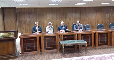 "القومى للمرأة بالإسكندرية" يعد قاعدة بيانات عن أوضاعها بالمحافظة