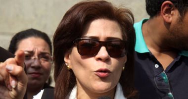 بالصور.. وصول ناعوت محكمة زينهم لحضور المعارضة الاستئنافية فى "ازدراء الأديان"