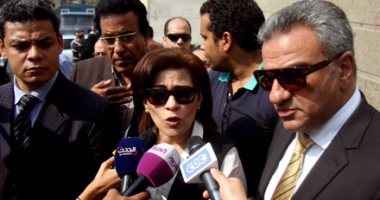 بالصور.. دفاع فاطمة ناعوت يستشهد باتهام طه حسين بازدراء الأديان ويطالب ببراءتها