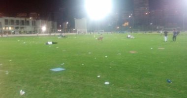 شاهد.. آثار تواجد الجماهير فى ملعب "زامورا" بالزمالك