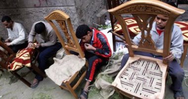 بدء تجهيز معرض الأثاث "صنع فى دمياط" بأرض المعارض فى القاهرة اليوم