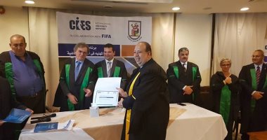 العطار والماشطة يحصلان على دبلومة الفيفا واستبعاد تريكة وجمعة