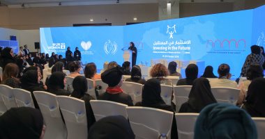 جواهر القاسمى تطالب باستحداث وزارة لشئون المرأة فى الإمارات