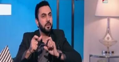 الفنان محمد كريم يشكر عمرو أديب.. وينشر فيديو من كواليس حلقة "كل يوم"