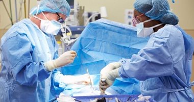 اكتشاف طبى.. جراحة جديدة لعلاج الركبة باستخدام غضاريف الأنف