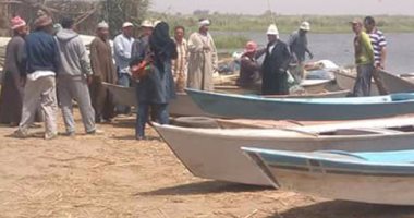بالصور.. تعرف على أسباب انقراض مهنة الصيد الحر ببحيرة المنزلة بدمياط