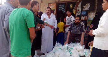 توزيع 112طن سكر مضبوط على ذمة قضايا فى العاشر بـ 6 جنيه للكيلو