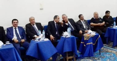 محافظ الشرقية وقيادات الأمن والنواب فى عزاء شقيقة ثروت سويلم
