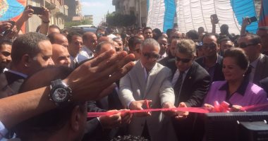 بالصور.. زكى بدر يسلم 30 منزلا بالقرى الأكثر احتياجا فى البحيرة 