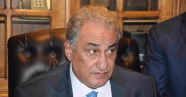 سامح عاشور يتلقى برقية تعازى من المحامين الإماراتيين فى شهداء تفجير الكنيستين