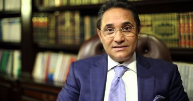 عبد الرحيم على ناعياً كريمة مختار: مثلت لجيلنا معنى الأمومة