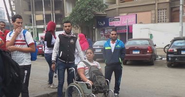 مشجعة زملكاوية تتحدى الإعاقة لمؤازرة الأبيض فى النهائى