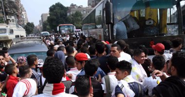 أعلام الأهلى تظهر فى مدرجات برج العرب قبل النهائى الأفريقى