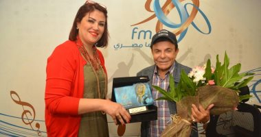 تكريم سمير صبرى بالراديو 9090 تقديرا لدوره الفنى والإعلامى