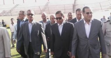 محافظ الغربية يشدد على سرعة ربط شارع البحر الرئيسى على خط المياه الجديد