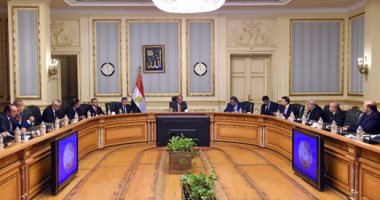 رئيس الوزراء: لقاءات مع المستثمرين لحل مشاكلهم وندرس التحول للدعم النقدي
