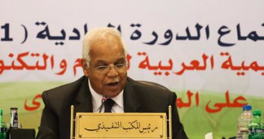 وزير النقل يتفقد مشروعات الطرق غرب الإسكندرية