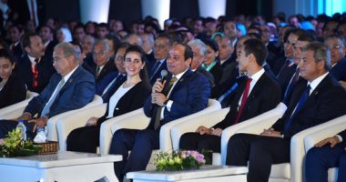 بالفيديو.. السيسي: البعض يزيف وعى الناس عن حجم التحديات الموجودة فى مصر