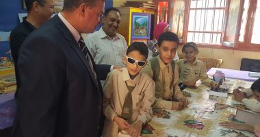 وكيل تعليم الفيوم يحيل عاملا للتحقيق لتدخينه داخل مدرسة للمكفوفين
