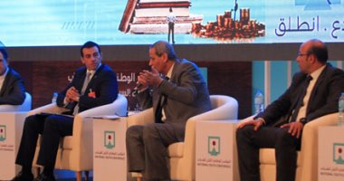 خلال مشاركته بجلسة التعليم فى مؤتمر الشباب.. السيسي: "البعض يزيف وعى الناس.. وأنا مسئول إن الدولة تعيش وماتسقطش"..الرئيس لـ"الشباب": اللى فى مصر أولادى وعايزهم أحسن حاجة فى الدنيا