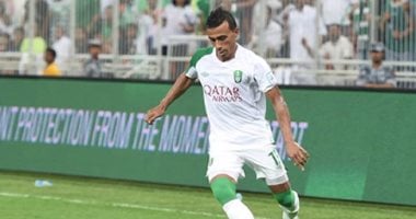 محمد عبد الشافى أساسيا مع أهلى جدة أمام الوحدة بالدورى السعودى