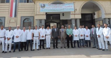 بالفيديو والصور .. مدير أمن البحيرة يتفقد قافلة طبية لعلاج المواطنين بالمجان