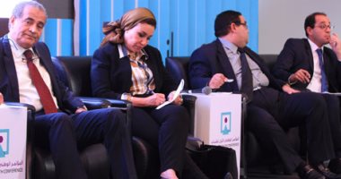 عبد الرحيم على يشيد بمداخلات السيسى فى جلسات مؤتمر الشباب