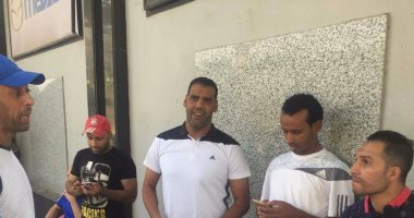خالد لطيف يحتوى غضب لاعبى الصالات