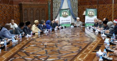 شيخ الأزهر: خريجو الأزهر من دول العالم المختلفة علاماتٌ مُضيئة وسفراء للتآخي