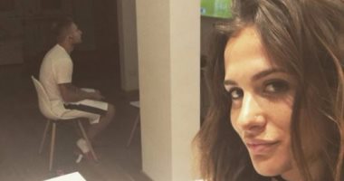 نجم لاتسيو يتجاهل نداءات زوجته المثيرة من أجل "فيفا 17"