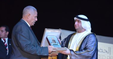 بالصور.. تكريم نجل وزير المالية الإماراتى فى حفل بمعبد الكرنك
