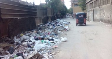 بالفيديو والصور.. أهالى بشبرا الخيمة يشكون: منطقة مصانع الغزل والنسيج تحولت لمقالب قمامة