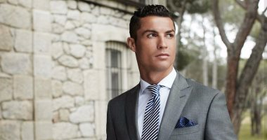 مفاجأة.. رونالدو يخضع لعمليات تجميل وحقن بوتوكس للعناية بمظهره