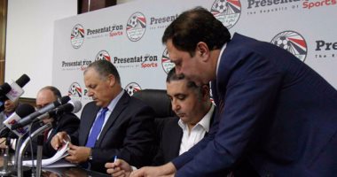 بالصور.. الجبلاية توقع عقود بيع دورى الممتاز ب