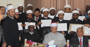 الأزهر يكرم الأئمة الوافدين..ويؤكد: هم سفراء الأزهر في بلادهم