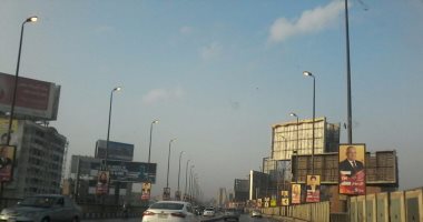 قراء يشاركون بصور لإضاءة أعمدة الكهرباء نهارا فى صلاح سالم والإسكندرية