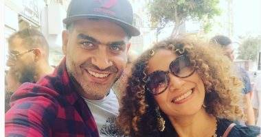 هانى عادل ينشر صورة مع الفنانة التونسية غالية بن على على "إنستجرام"